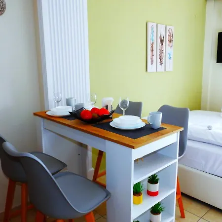 Michaela Luxury Apartman Szaloniki